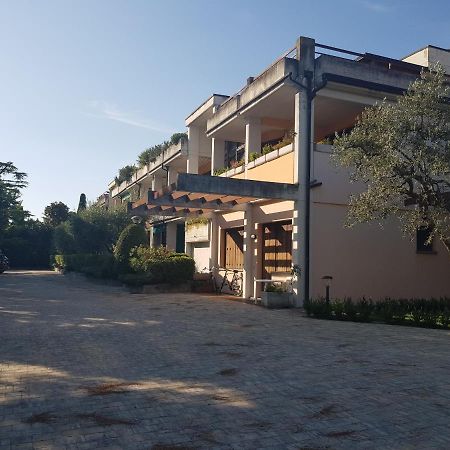 Sirmione Apartment Екстериор снимка