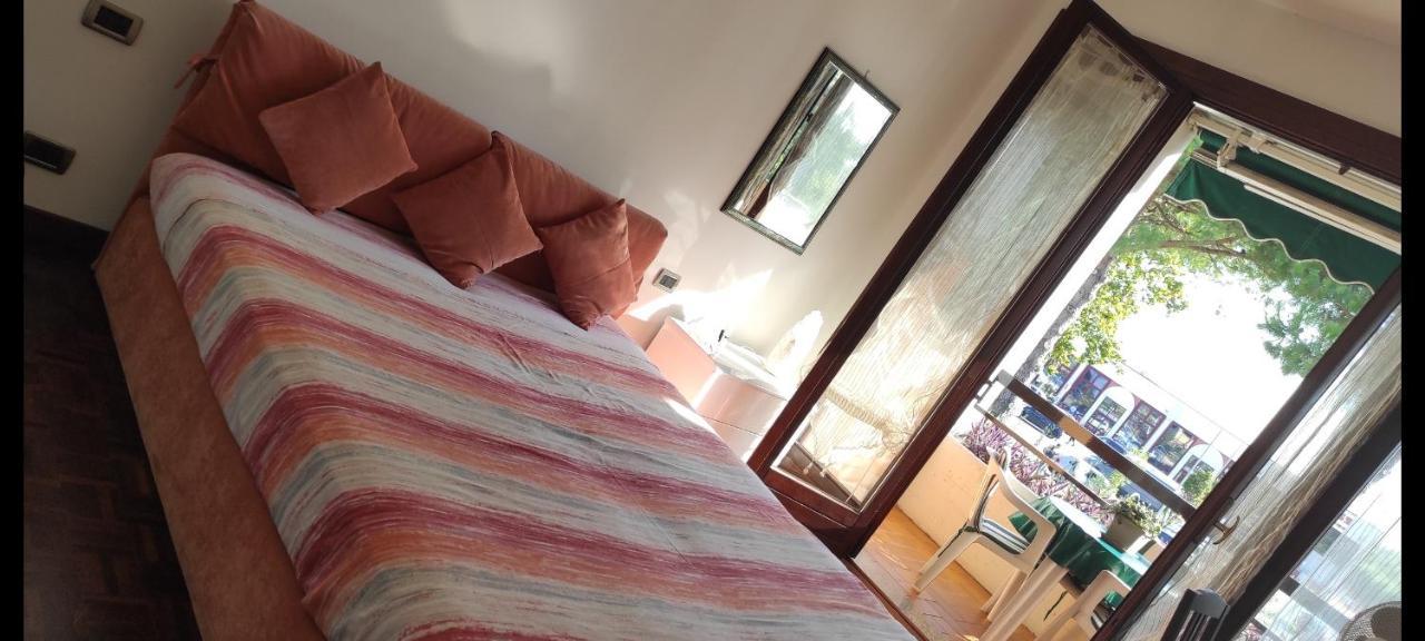 Sirmione Apartment Екстериор снимка