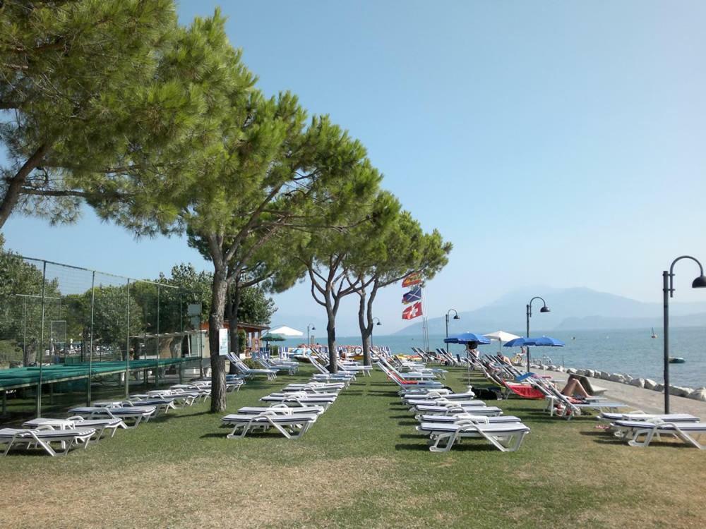 Sirmione Apartment Екстериор снимка